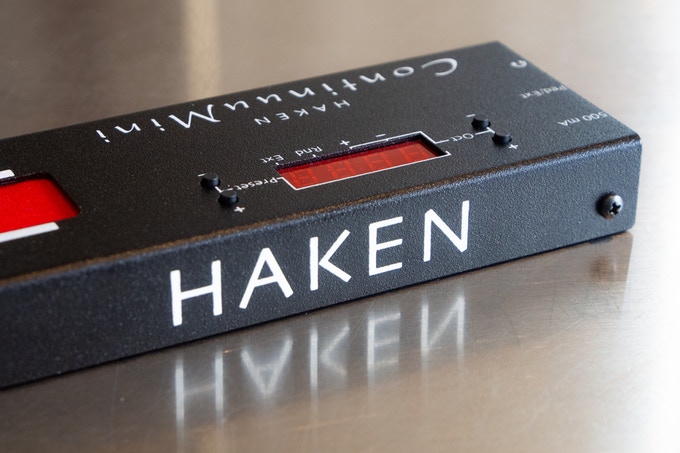 Haken Audio - ContinuuMiniMIDI控制器